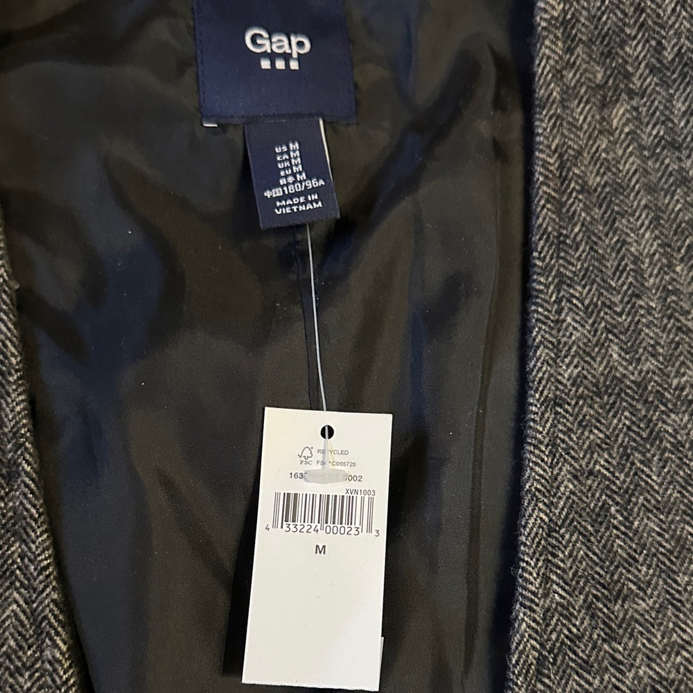 Gap Button-Up Vest - Picture 3 of 5